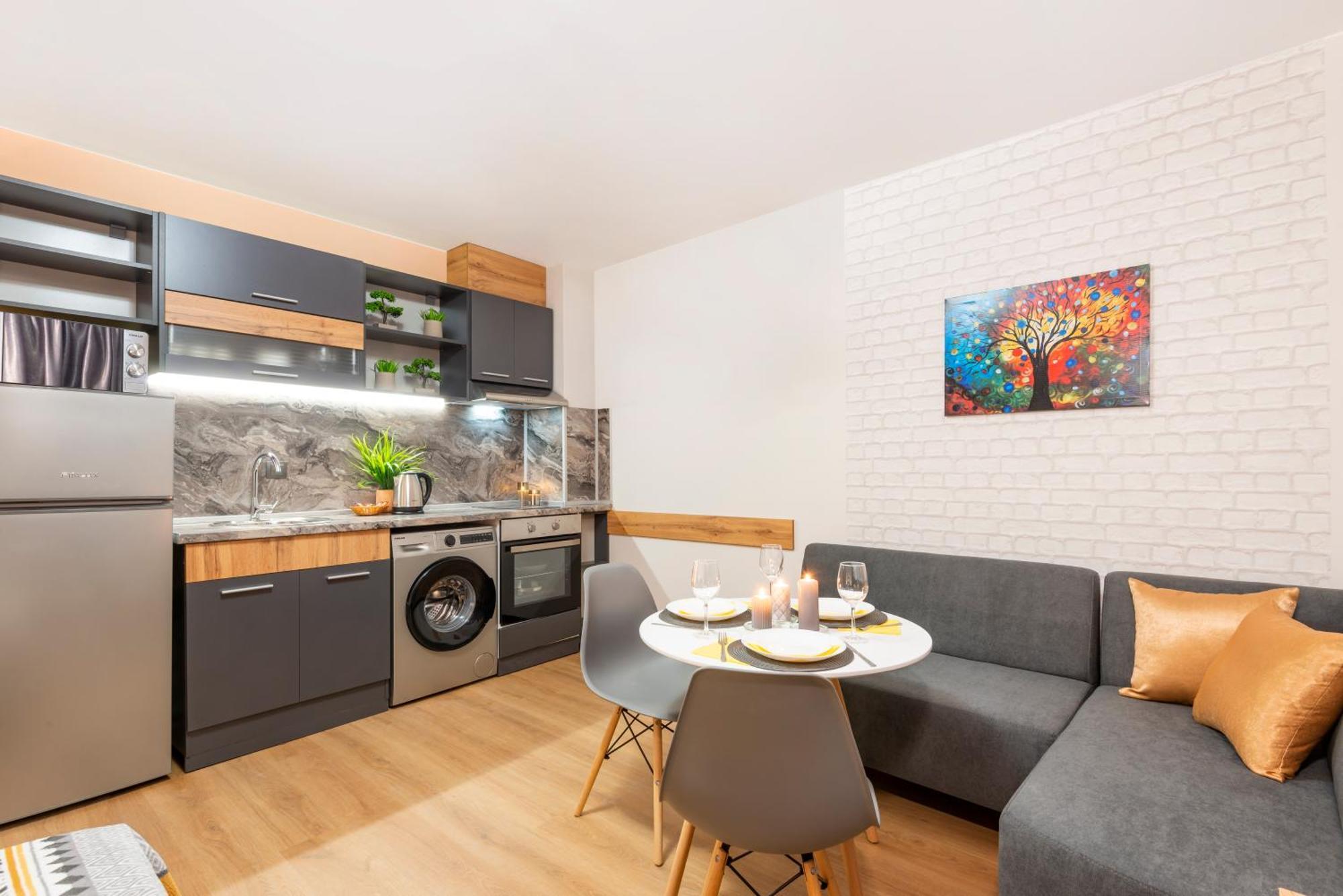 Best Guest 2 Apartments Plovdiv Exterior photo