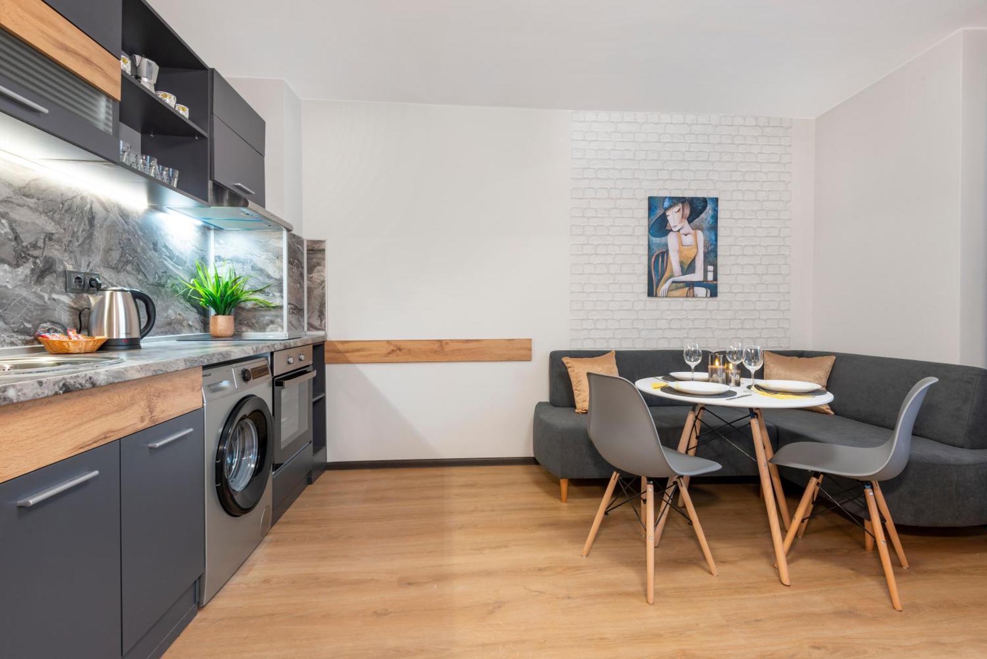 Best Guest 2 Apartments Plovdiv Exterior photo