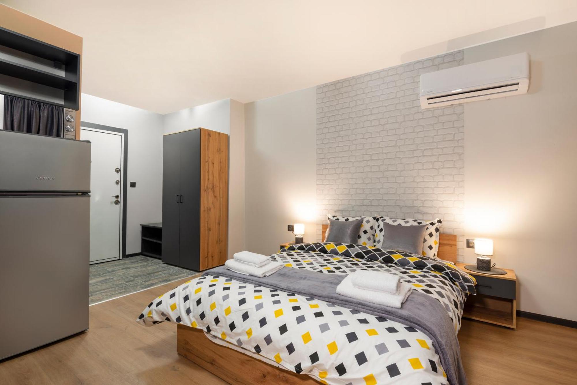 Best Guest 2 Apartments Plovdiv Exterior photo