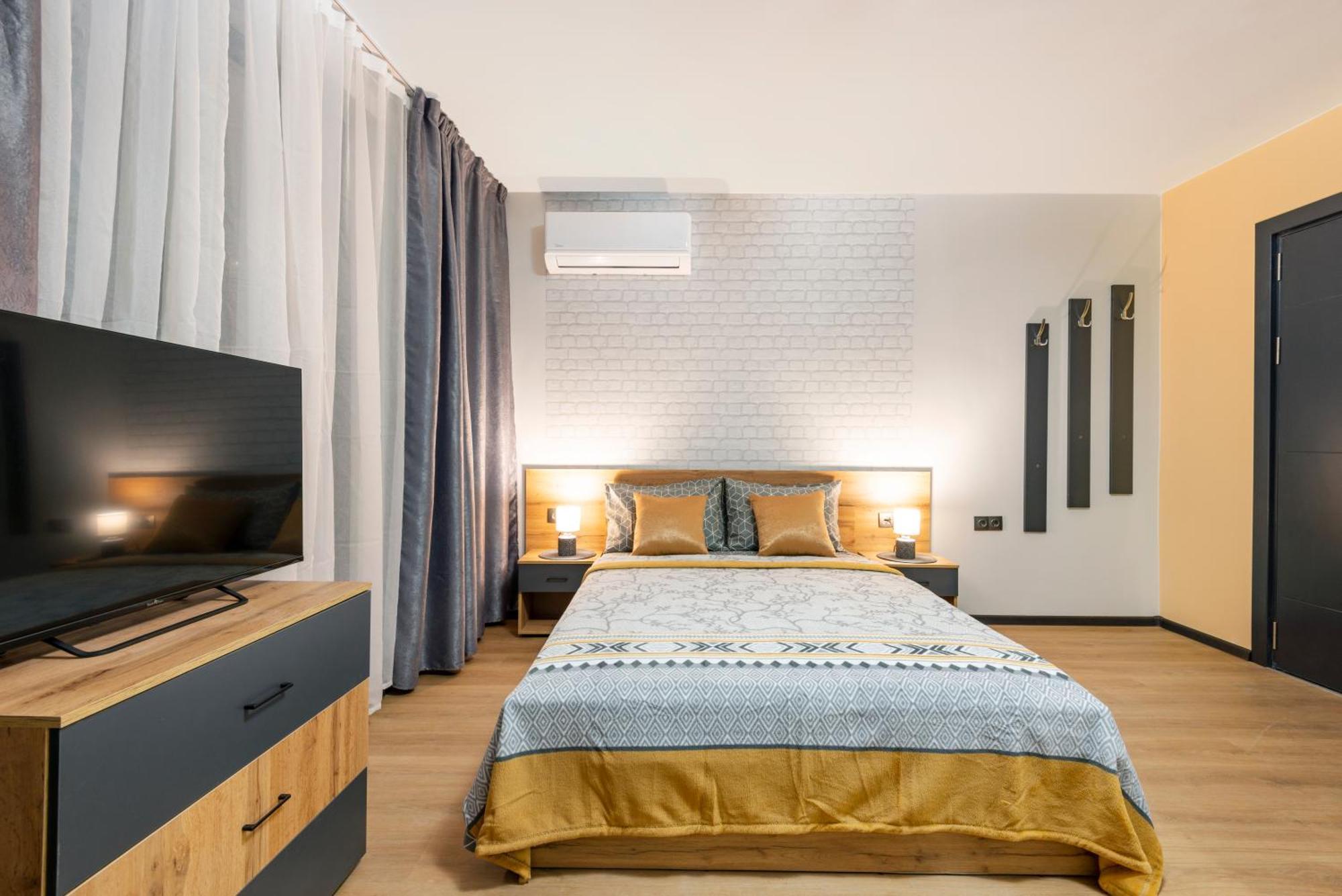 Best Guest 2 Apartments Plovdiv Exterior photo