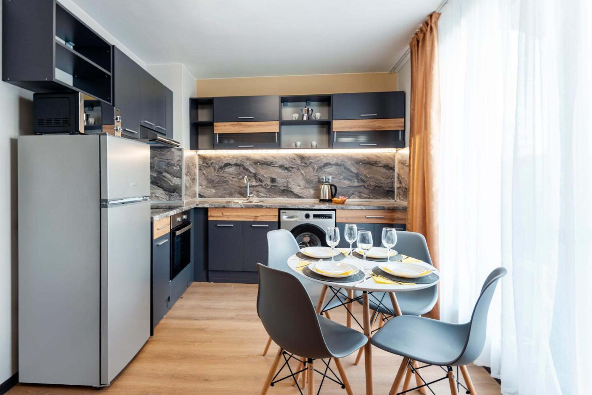 Best Guest 2 Apartments Plovdiv Exterior photo
