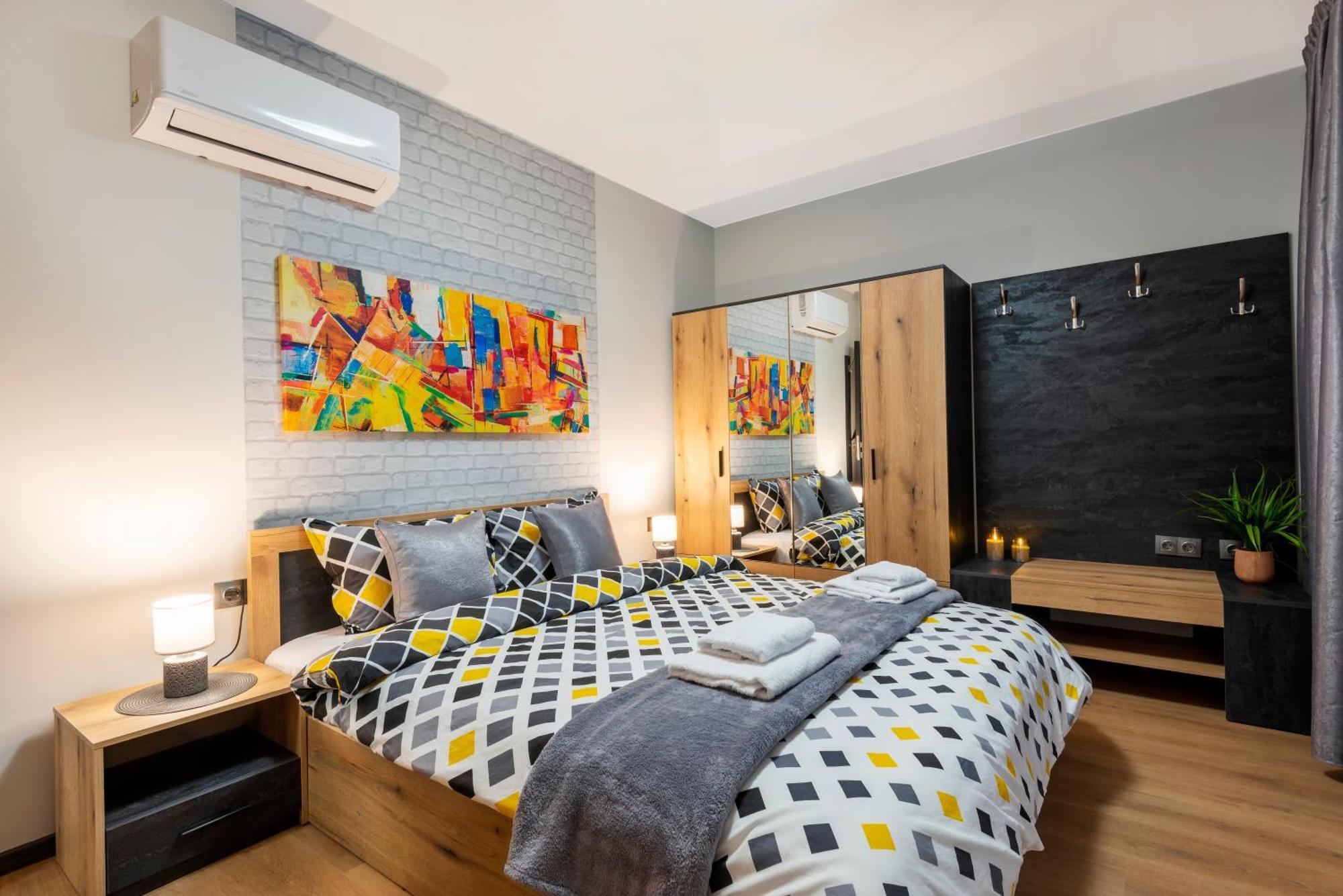 Best Guest 2 Apartments Plovdiv Exterior photo