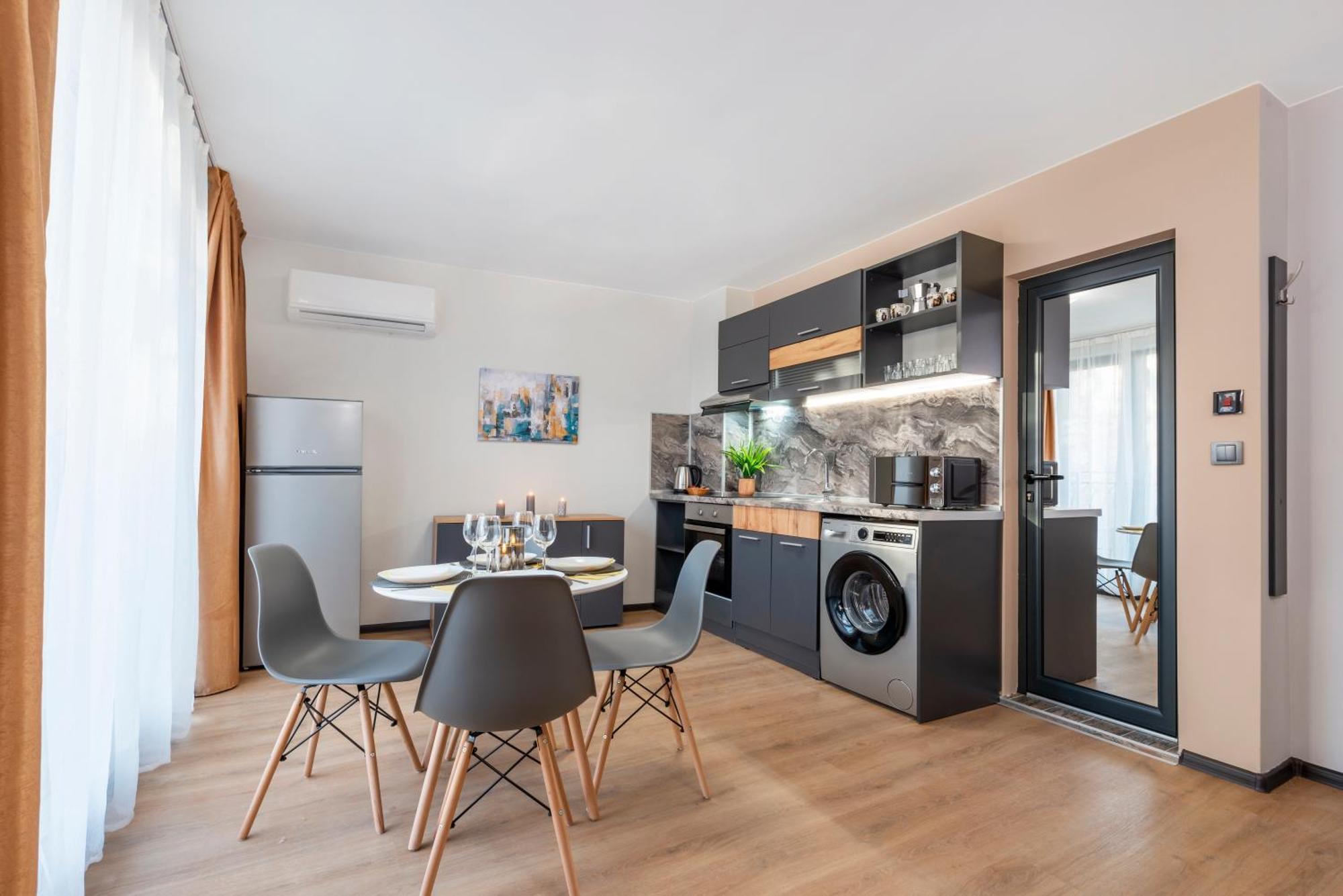 Best Guest 2 Apartments Plovdiv Exterior photo