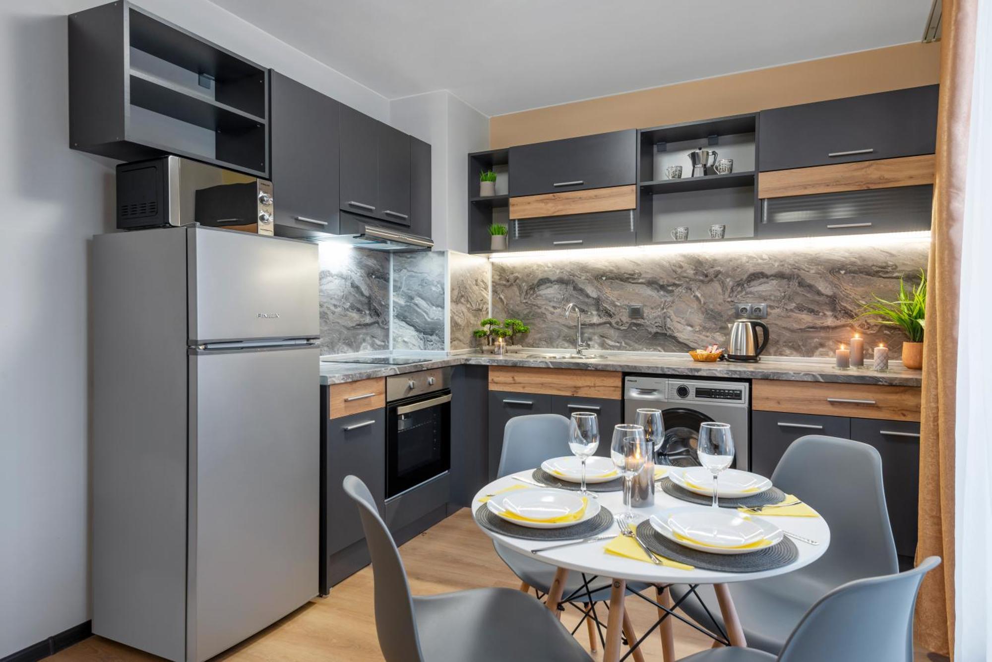 Best Guest 2 Apartments Plovdiv Exterior photo